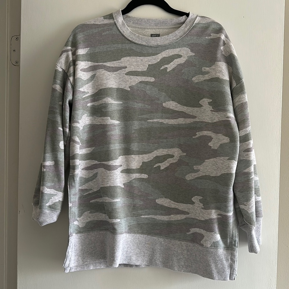 Aerie Side Slit Sweatshirt. Size S